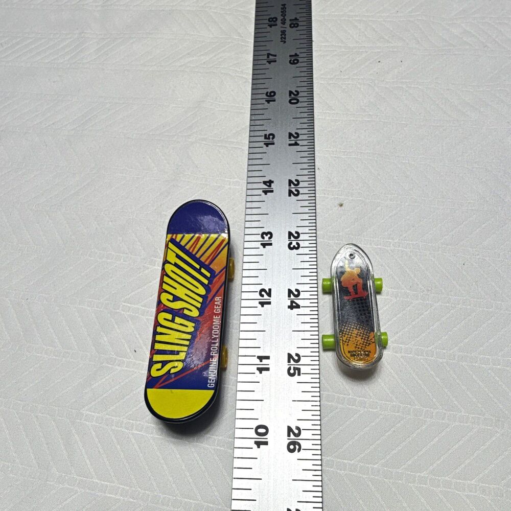 Sling Shot Hot Wheels Skate 1:64 Tony Hawk 80's Vibin Lot of 2 Fingerboards